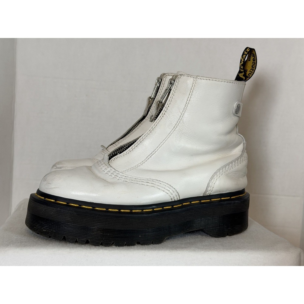 Dr Martens Jetta Combat Boots Women sz 7 White Leather Front Zip Platform Ankle